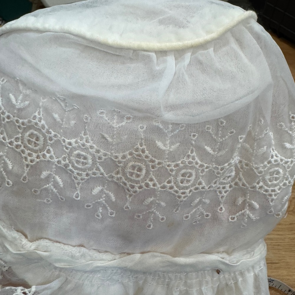 Vintage‎ White Cotton Lawn Baby Bonnet Embroidered Lace Ruffle Christening Hat